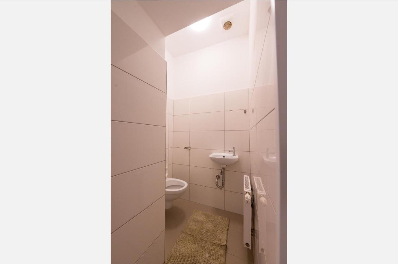Charming Flat & Balcony Near Central Station L Bg5 Vienna Exterior photo