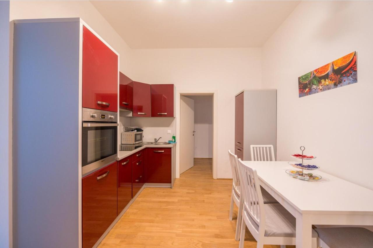 Charming Flat & Balcony Near Central Station L Bg5 Vienna Exterior photo
