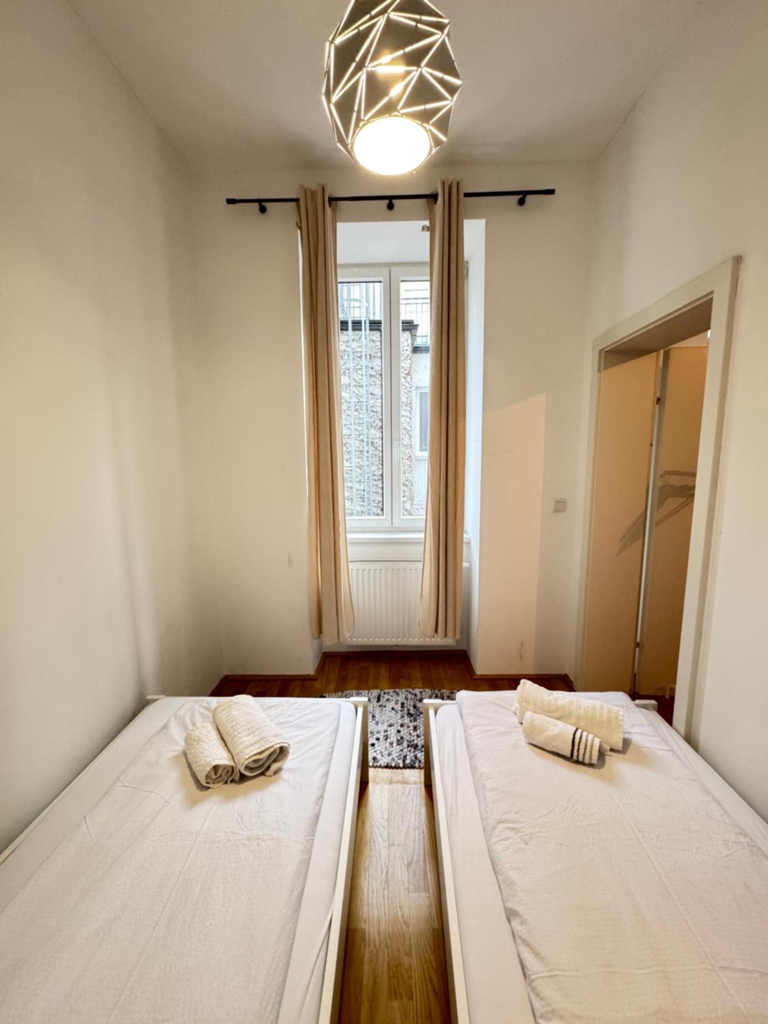 Charming Flat & Balcony Near Central Station L Bg5 Vienna Exterior photo