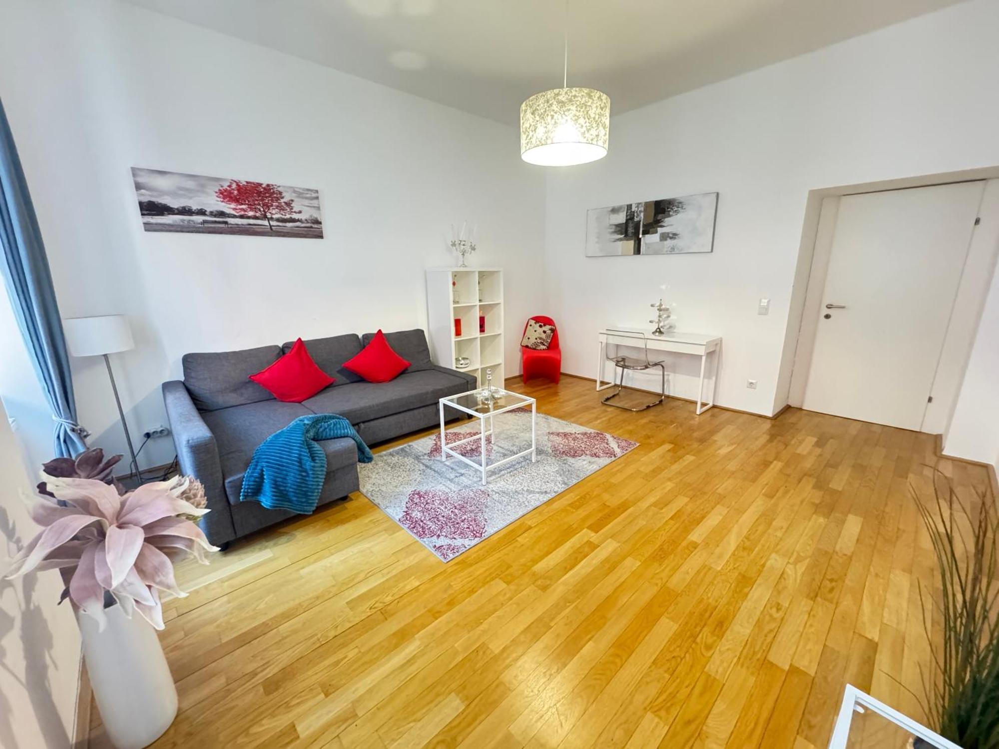Charming Flat & Balcony Near Central Station L Bg5 Vienna Exterior photo