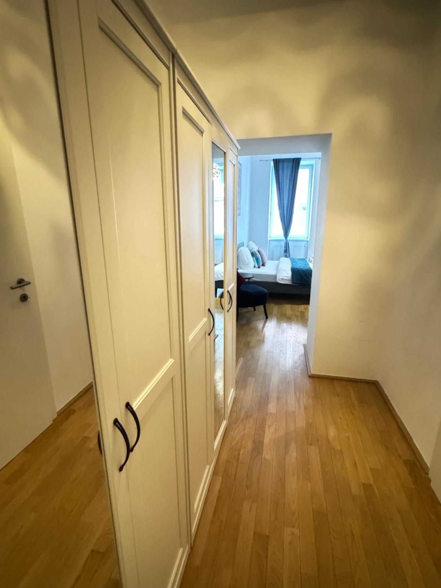 Charming Flat & Balcony Near Central Station L Bg5 Vienna Exterior photo
